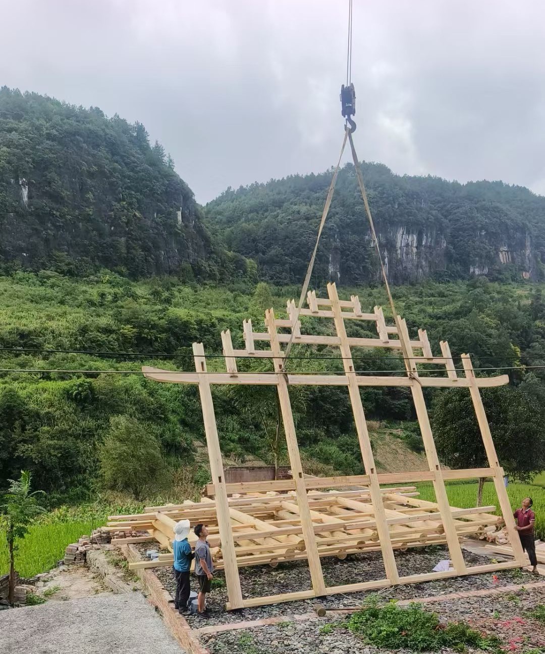 城固县汽车吊出租公司怎么保证发动机散热问题