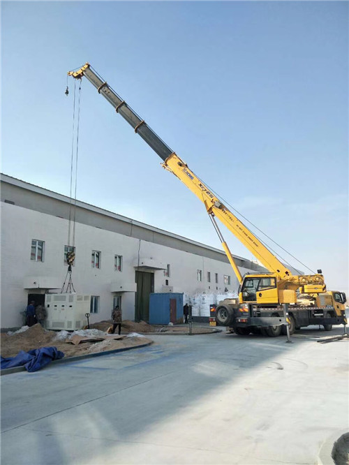 城固县“超载就喊停”—— 吊车的 “重量保镖” 技术